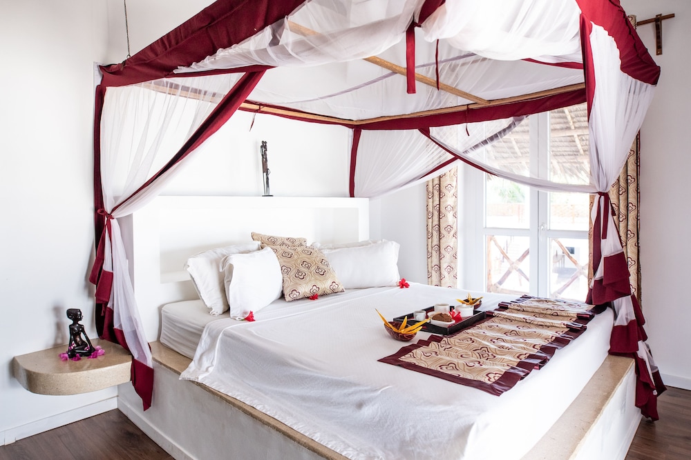 AHG Dreams Bay Beach Hotel - Adults Only 7/45