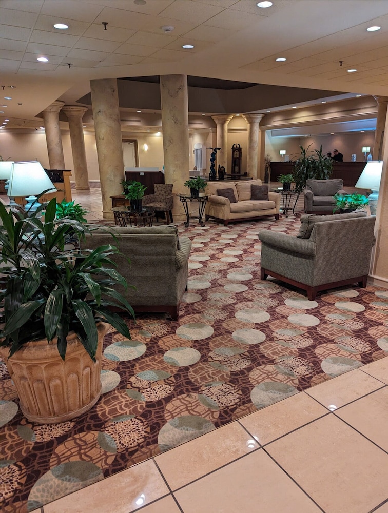 Lynchburg Grand Hotel 8/50