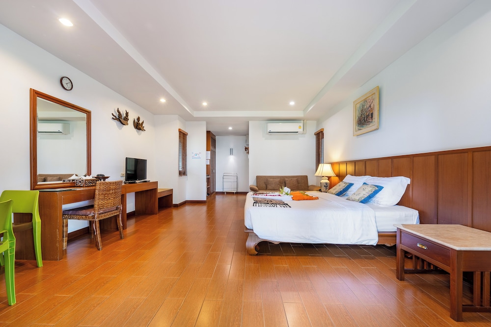 Sailom Resort Bangsaphan 14/55