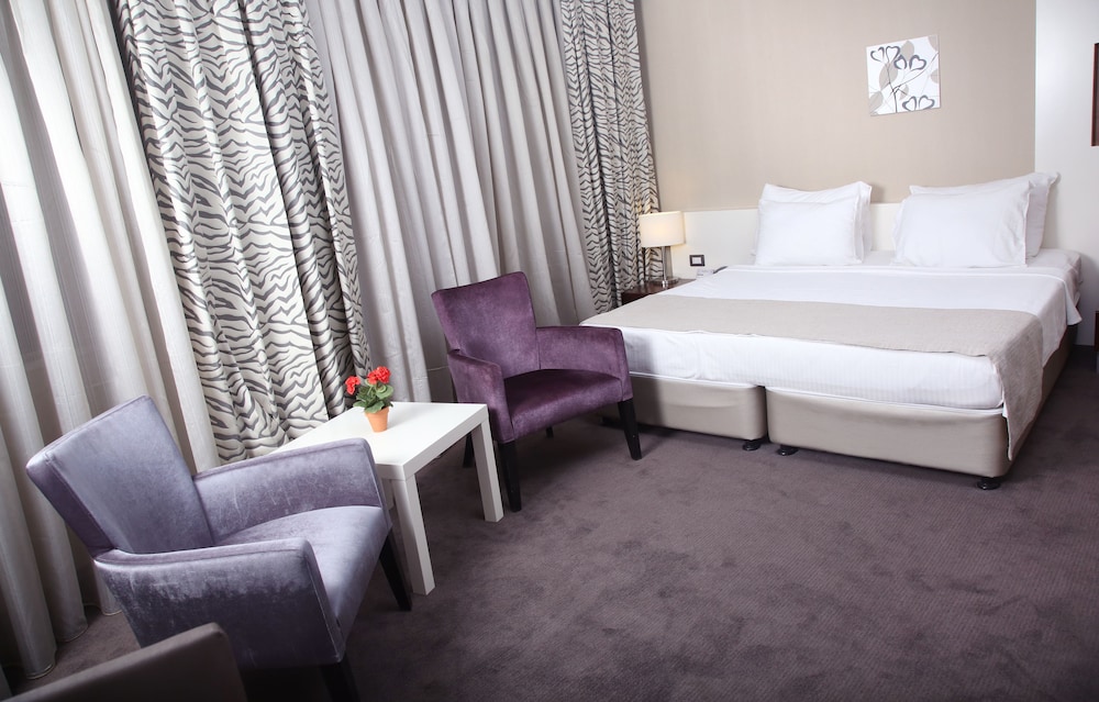 STANDARD, DOUBLE BED