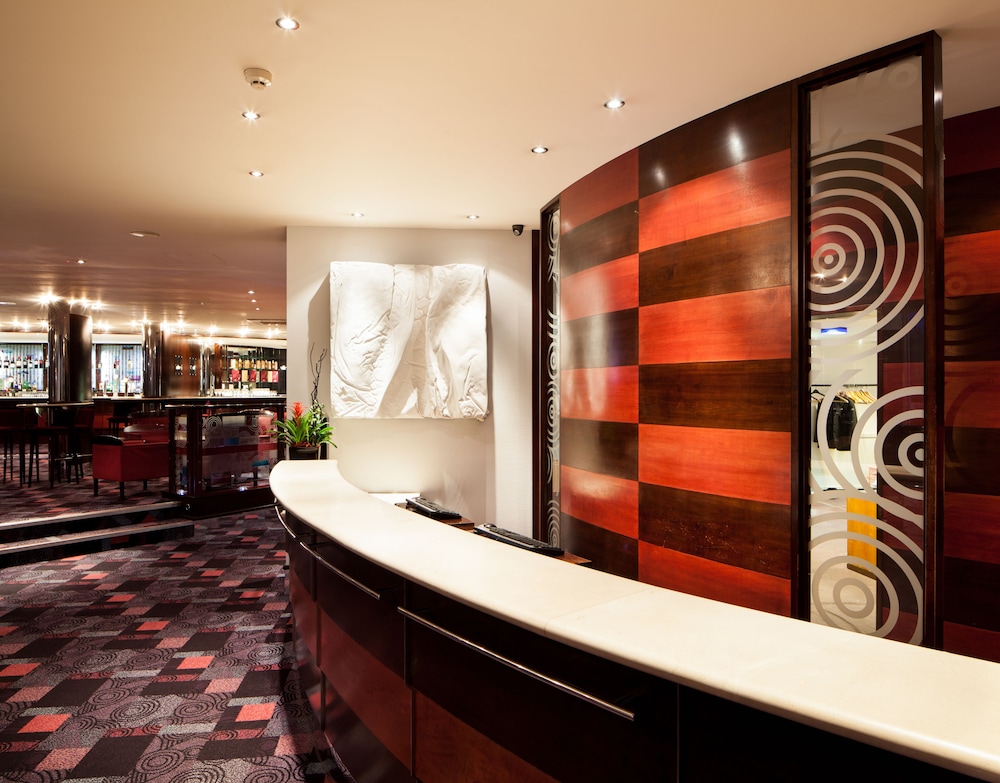 MERCURE CHESTER ABBOTS WELL HOTEL 4/50