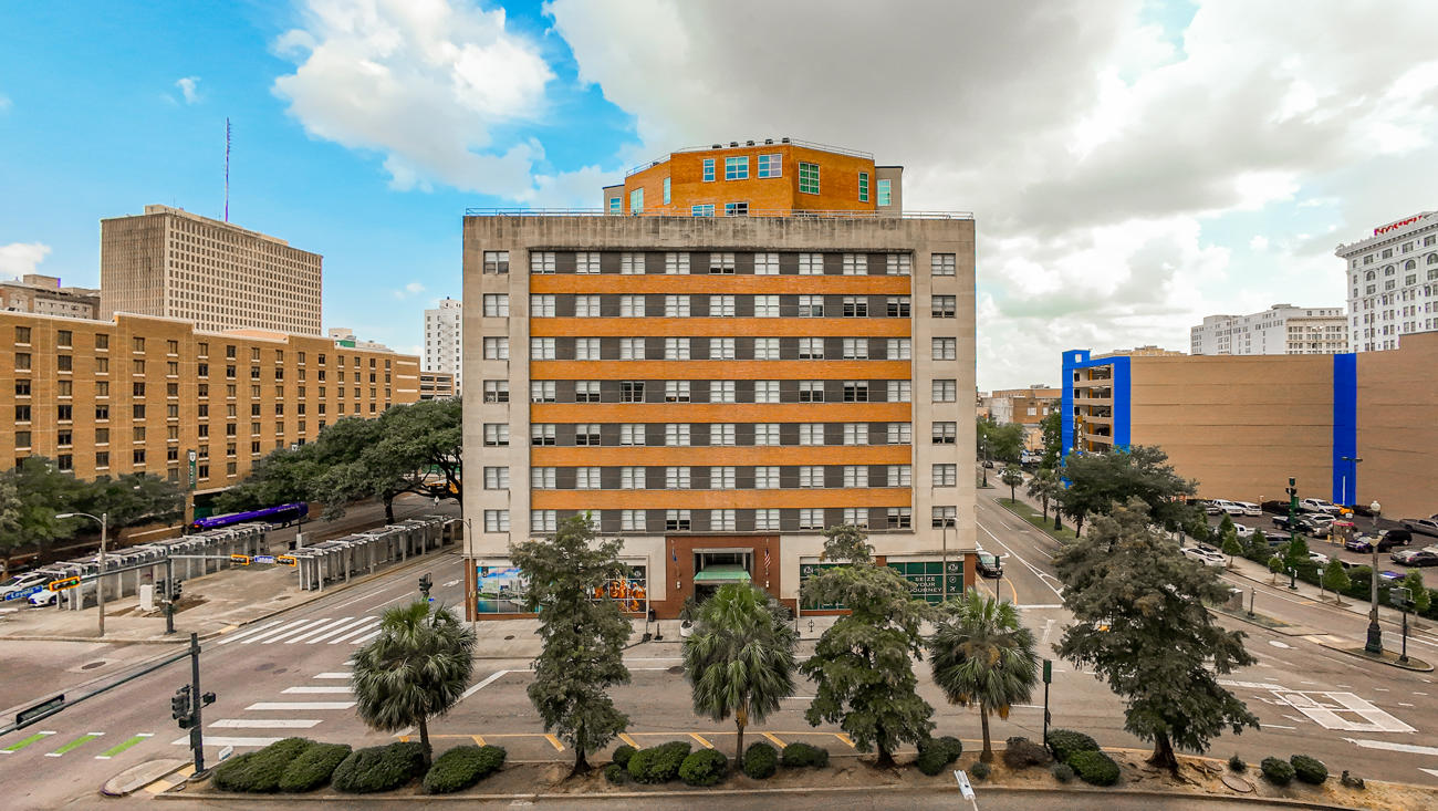 The California Building in NEW ORLEANS - LA