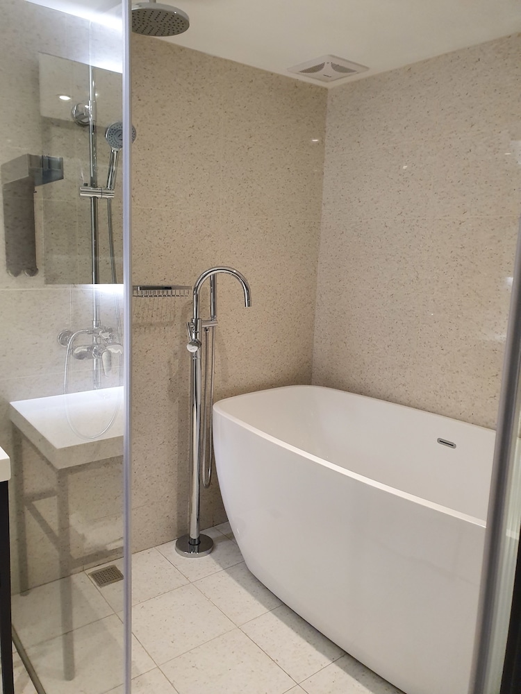 City Suites Taoyuan Station 50/50
