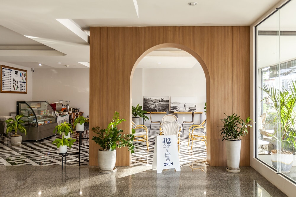 R2 Hotel Chiangmai 35/50