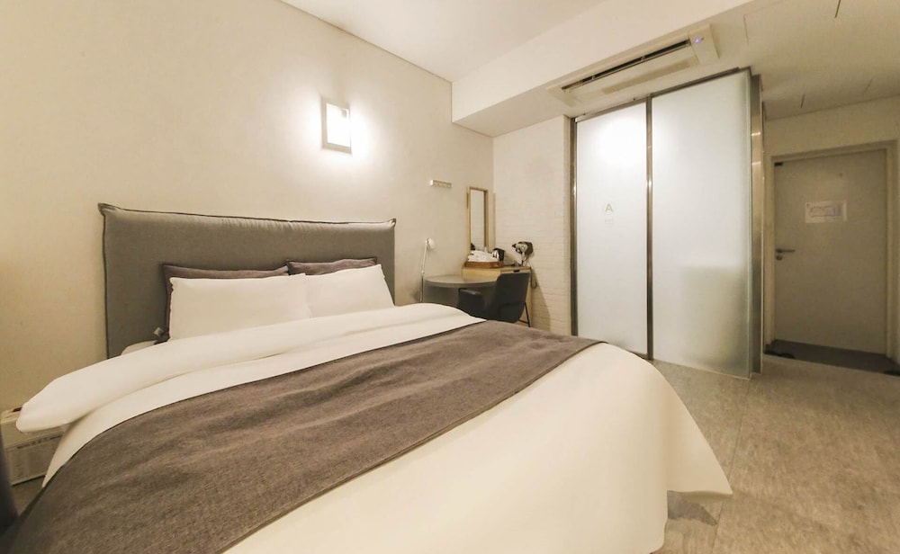 Ami Boutique Hotel 15/50