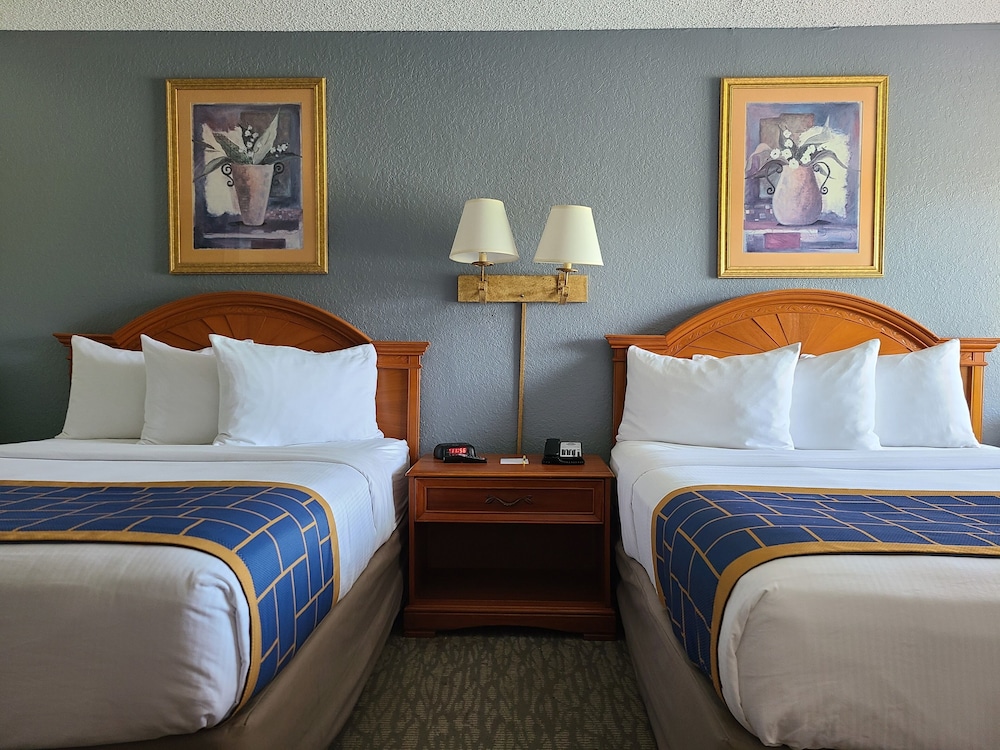 Quality Inn & Suites Orlando East - UCF Arena 20/43