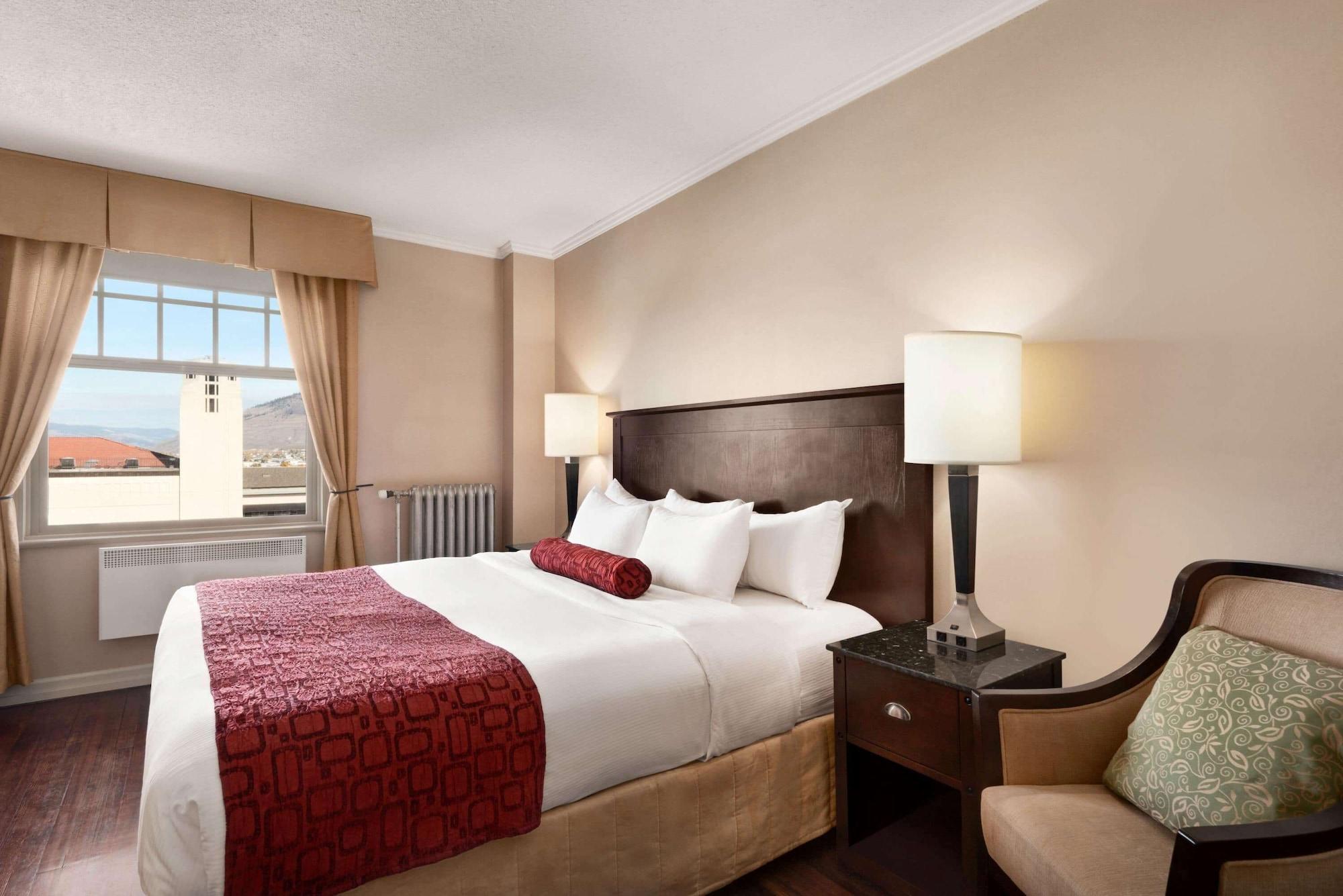 2 Bedrooms, Family Suite, Multiple Beds