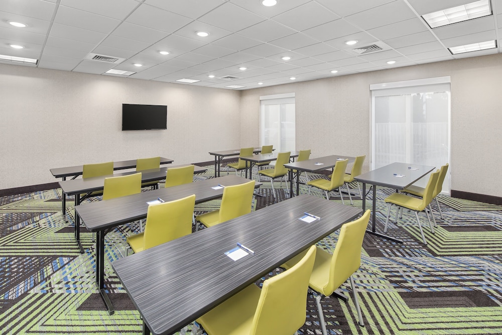 Holiday Inn Express Hotel And Suites Palm Bay 37/42