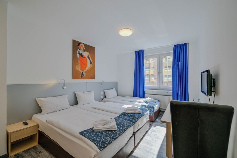 Hotel Munchner Hof 26/70