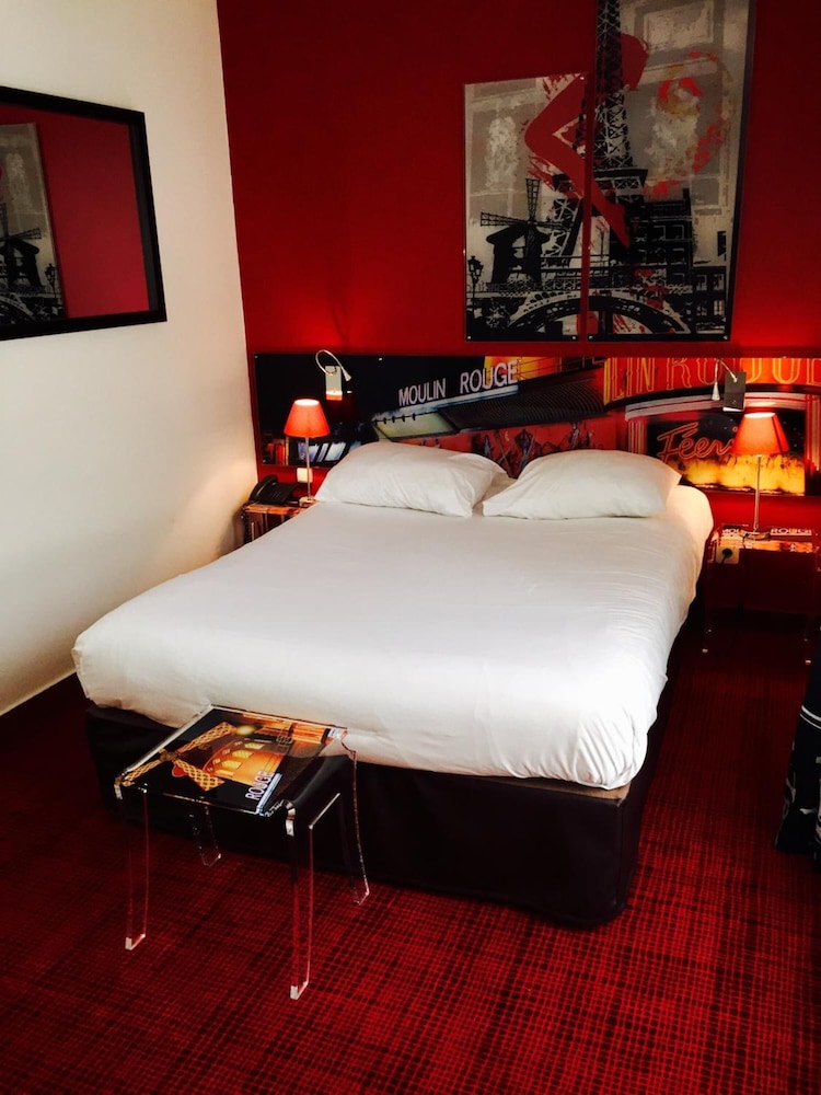 Hotel the Originals City Rueil Centre 25/67