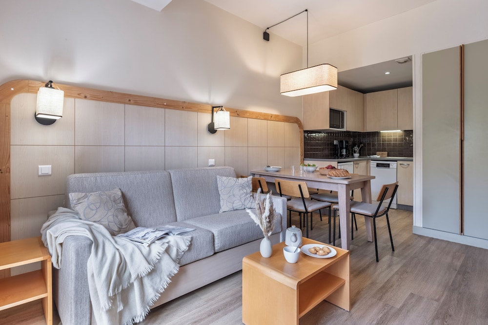 RESIDENCE PIERRE AND VACANCES LA FORET 32/50