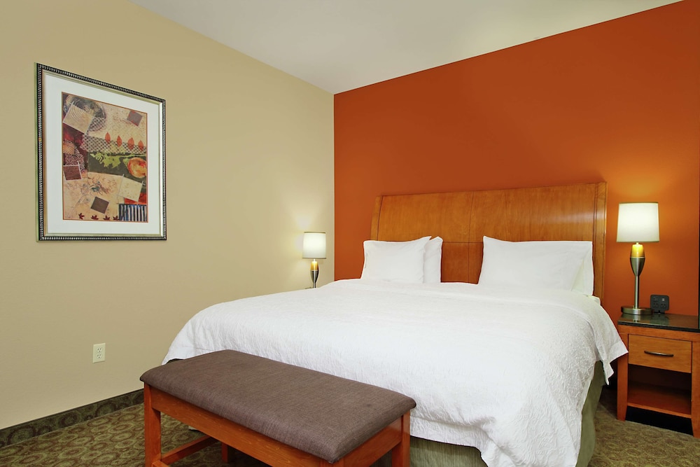 Hampton Inn And Suites Buffalo Tx 12/65