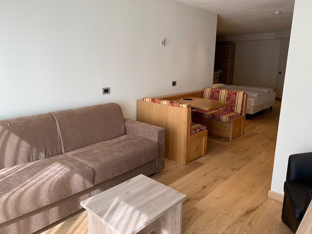 Alba Alpine Hotel 50/71
