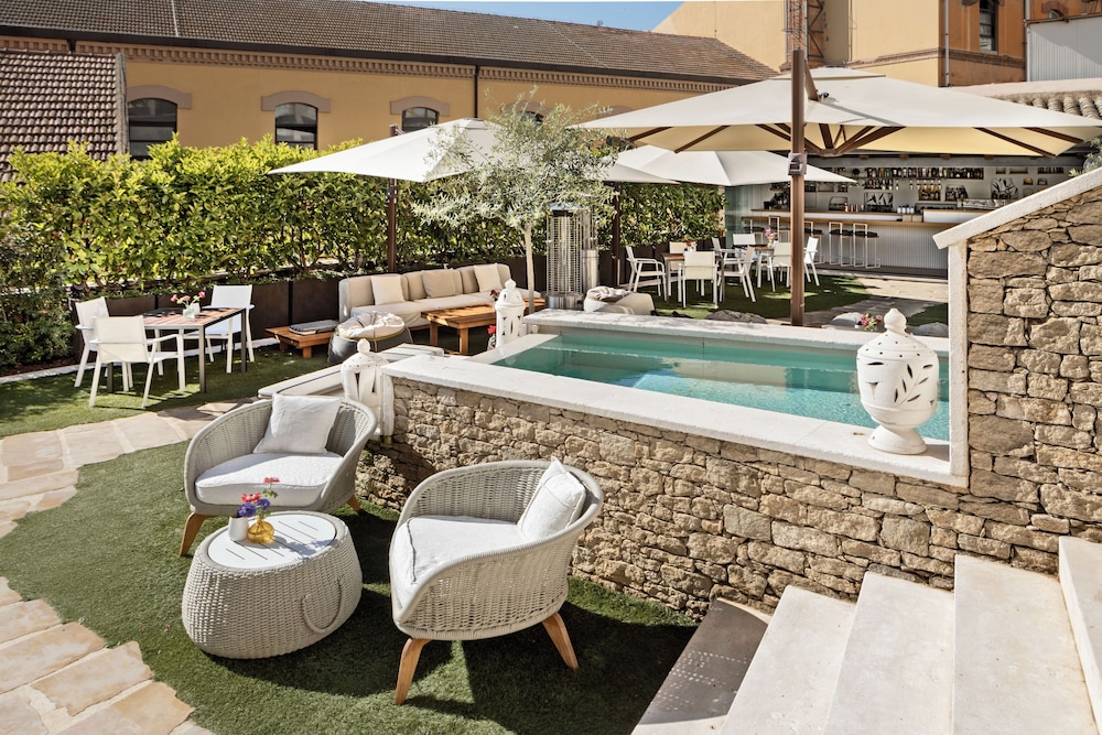 Casa Clat 46/50