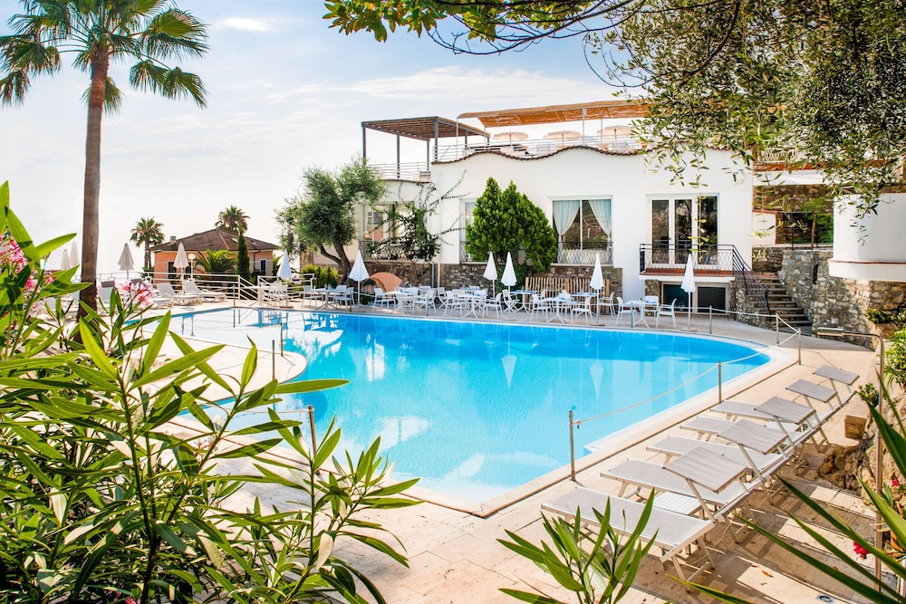 Hotel Moresco 54/58