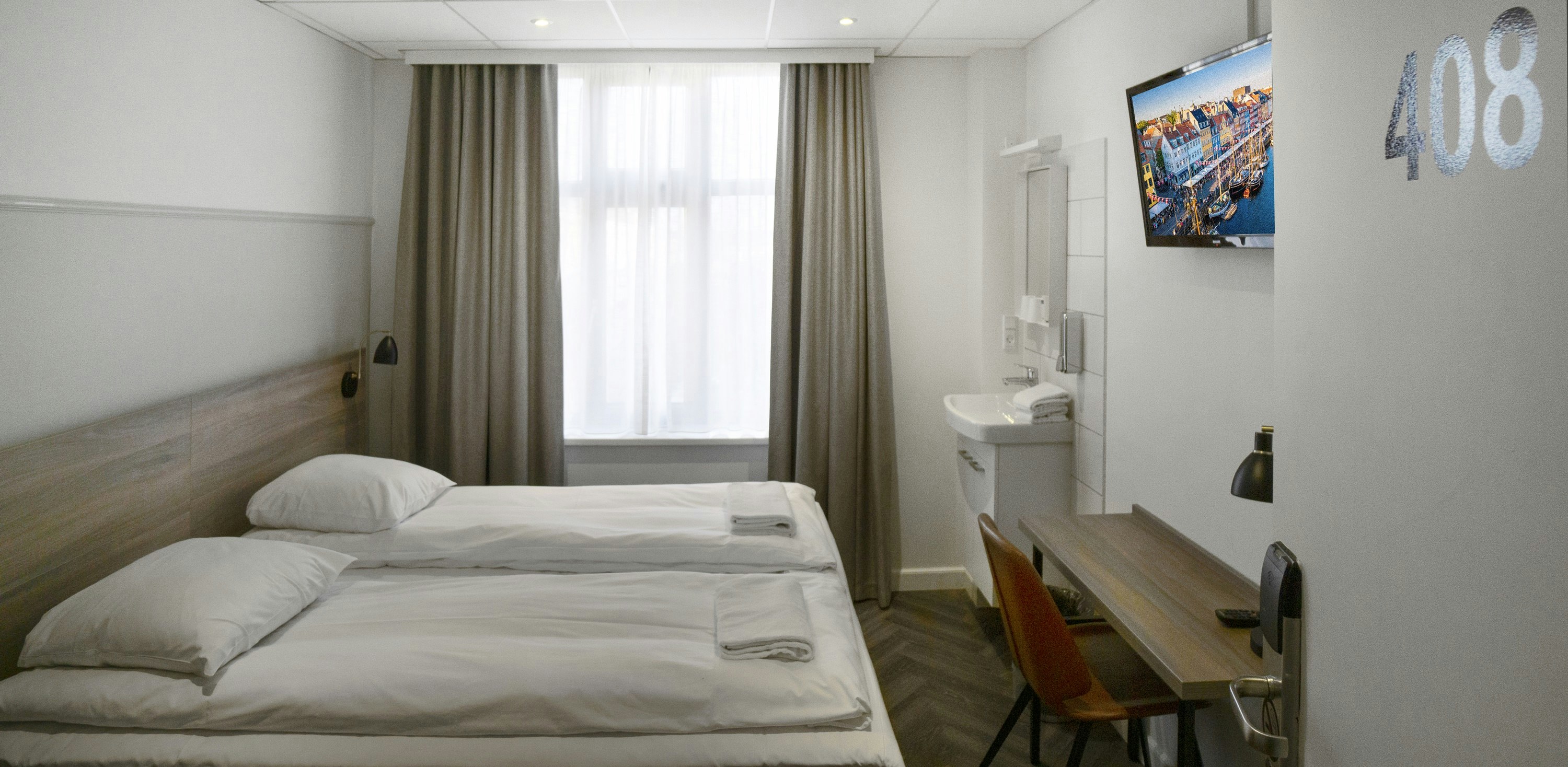 Go Hotel Saga 19/77