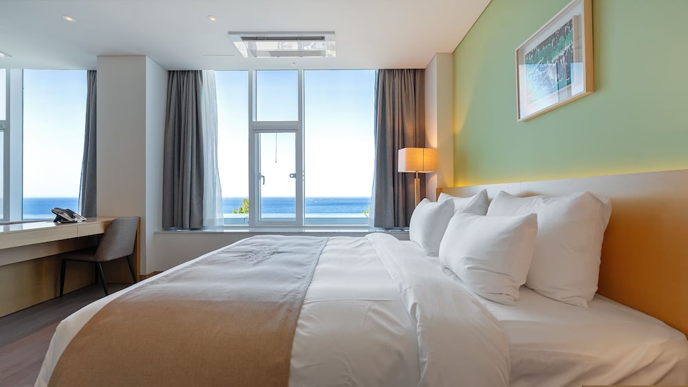 Naksan Beach Hotel 14/48