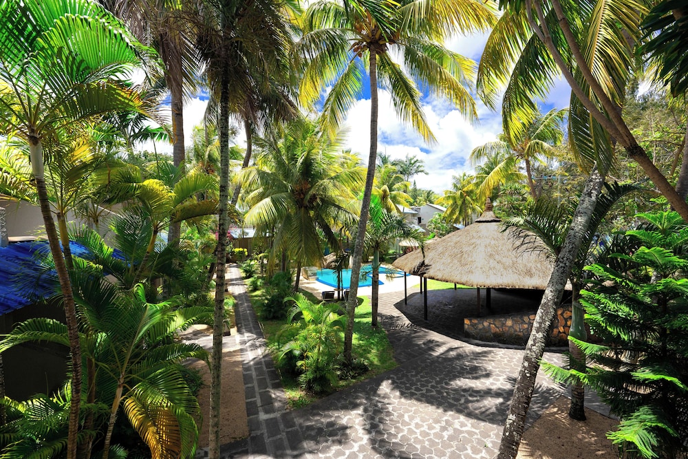 LE GRAND BLEU HOTEL 48/54