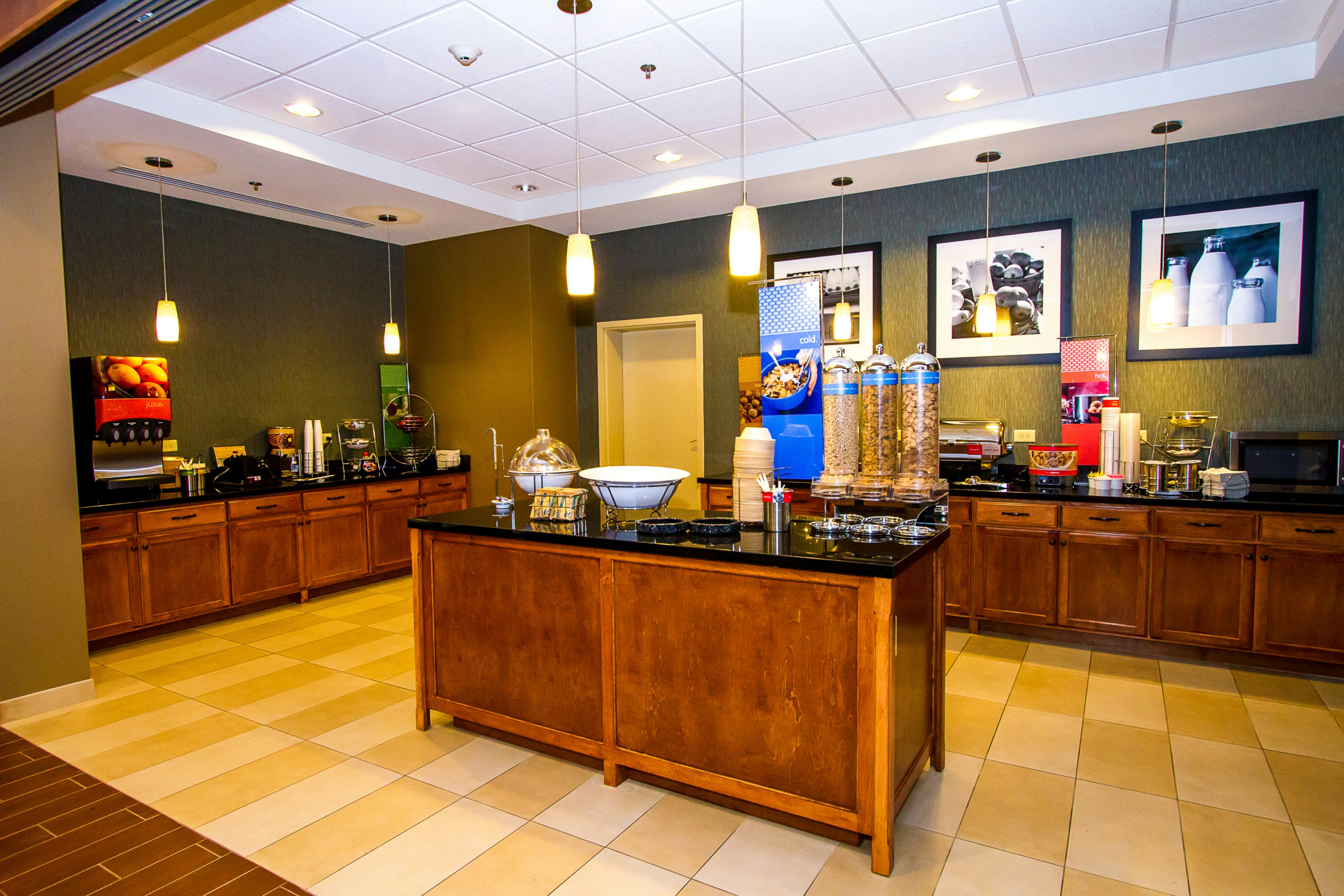 Hampton Inn Fayetteville 13/62