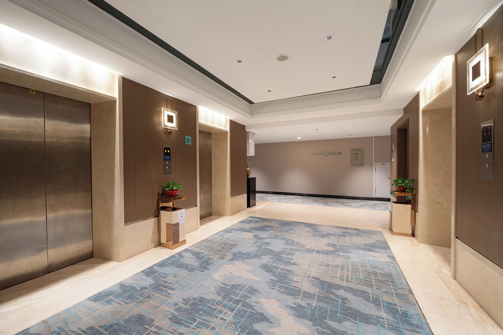 Liuhua Hotel Guangzhou 6/46