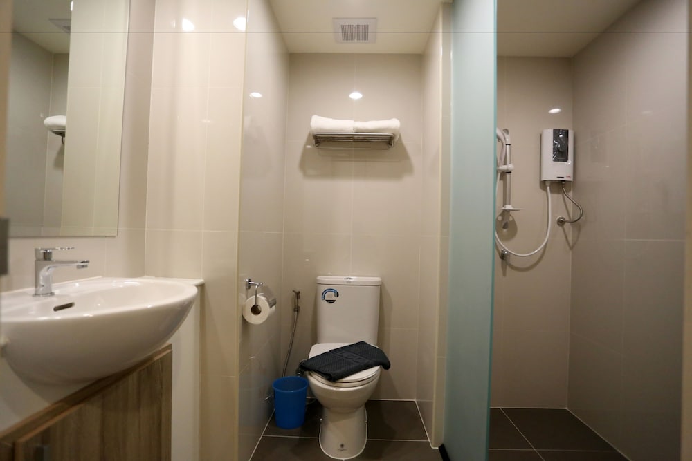 Bangkok Oasis Hotel 48/50