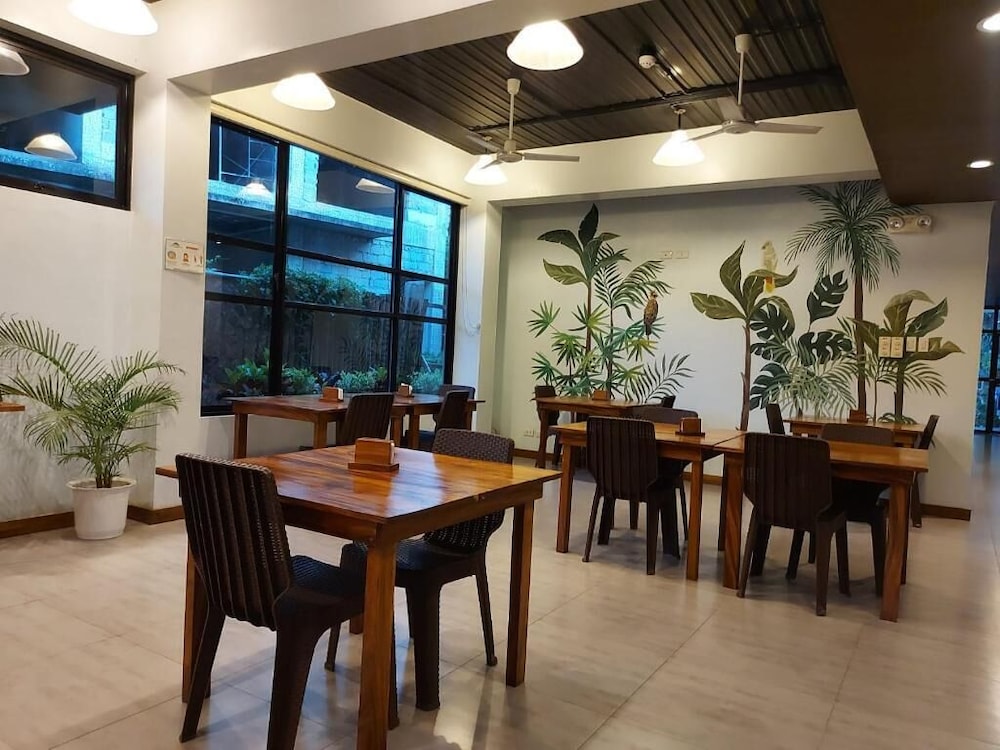 Acacia Garden Inn 49/66