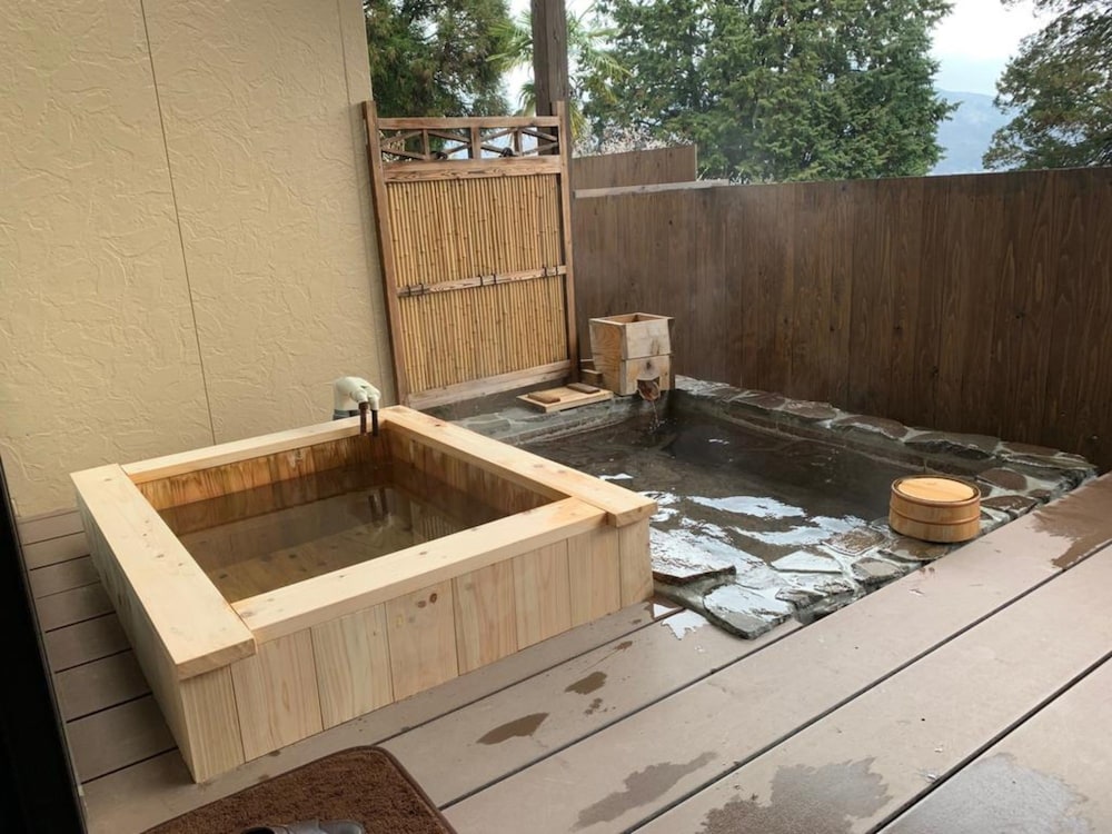 Yufuin Onsen Yufuin Sanso Waremoko 20/50