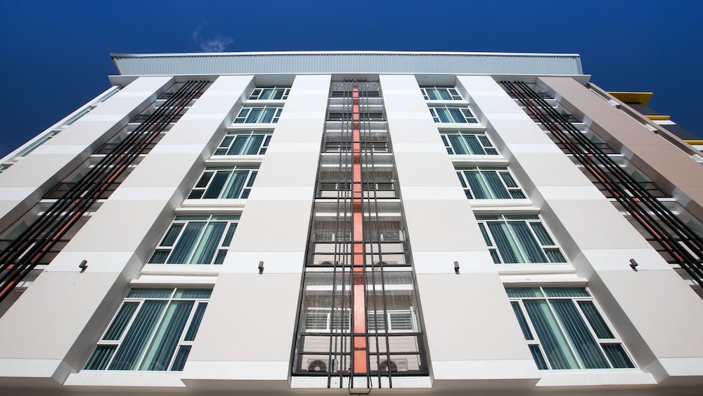 B2 Mae Sot Boutique & Budget Hotel 2/28