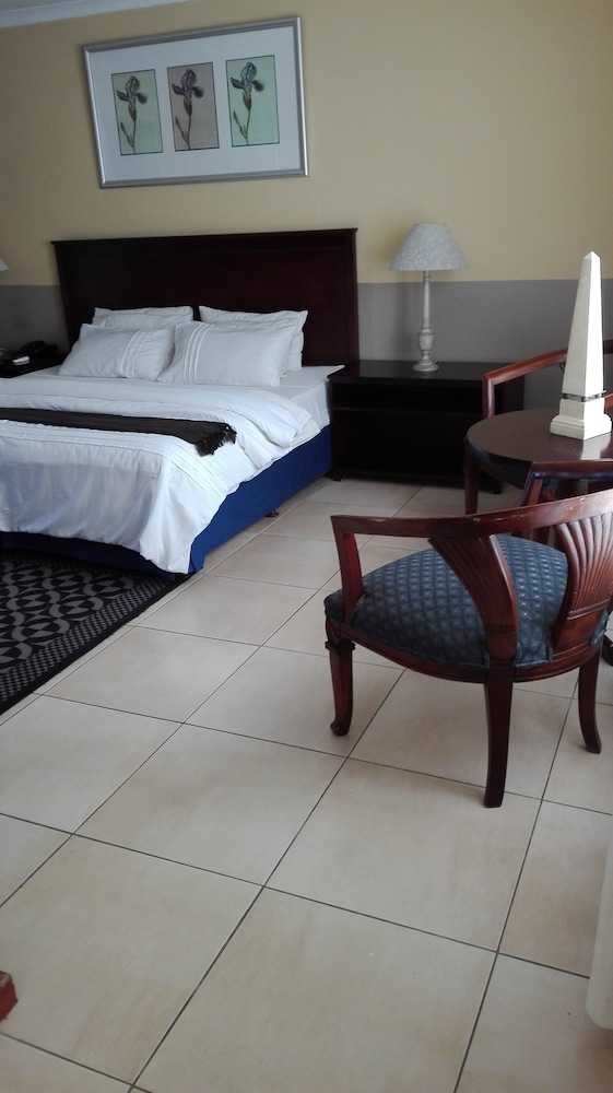Villa Via - Midrand 30/68