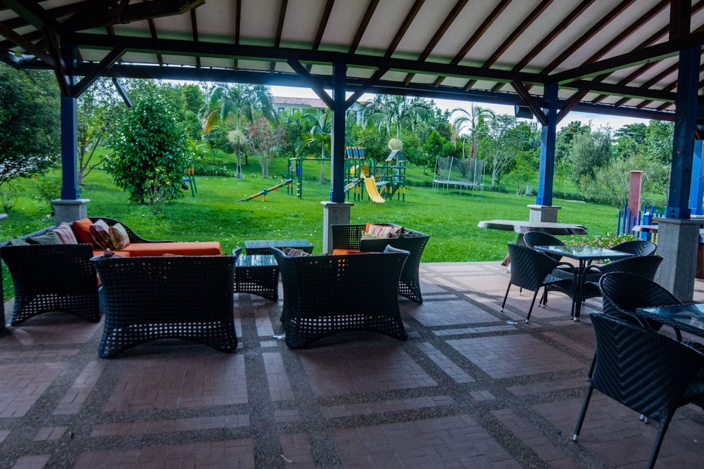 La Herencia Hotel 23/55