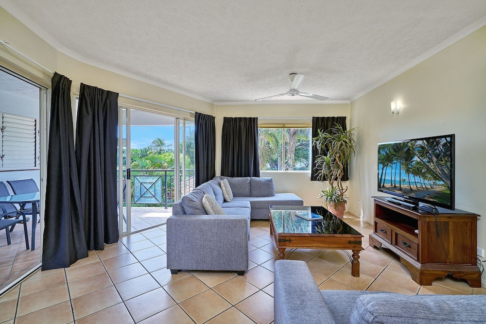 NORTH COVE WATERFRONT SUITES 32/58