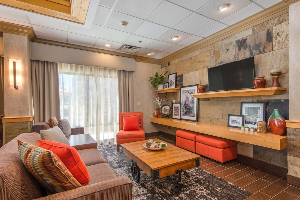 Hampton Inn Wilkesboro 26/50