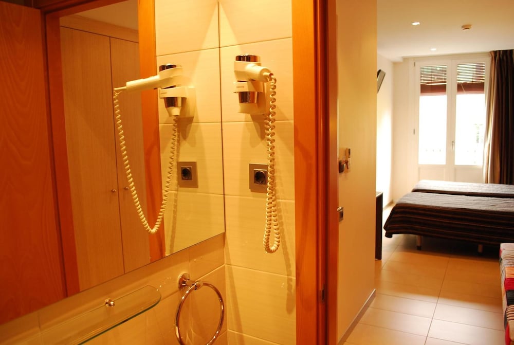 Hostal Las Flores 60/60