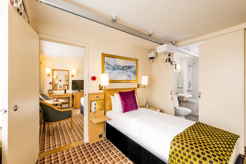 ROOM, DOUBLE BED, ACCESSIBLE