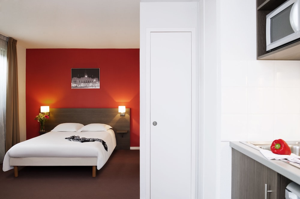 City Residence Tours 7/56