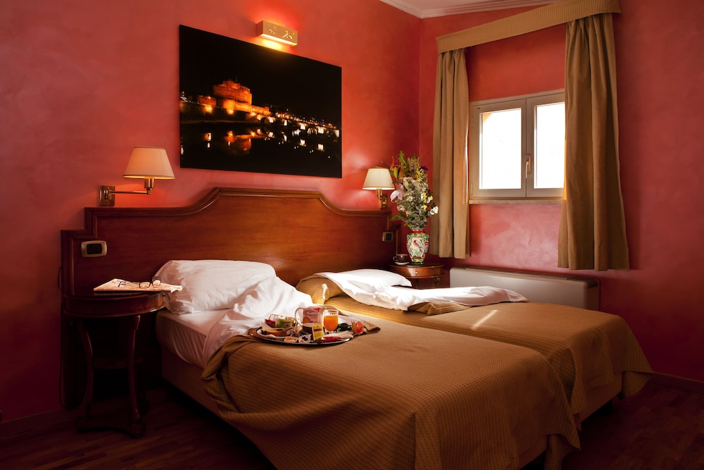 Hotel Kent Roma 51/63