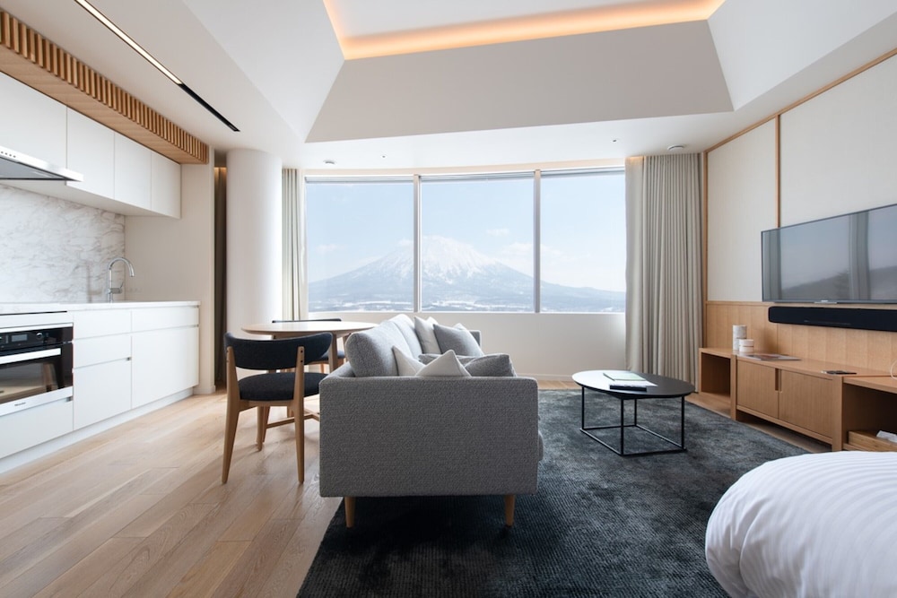 Skye Niseko 29/72