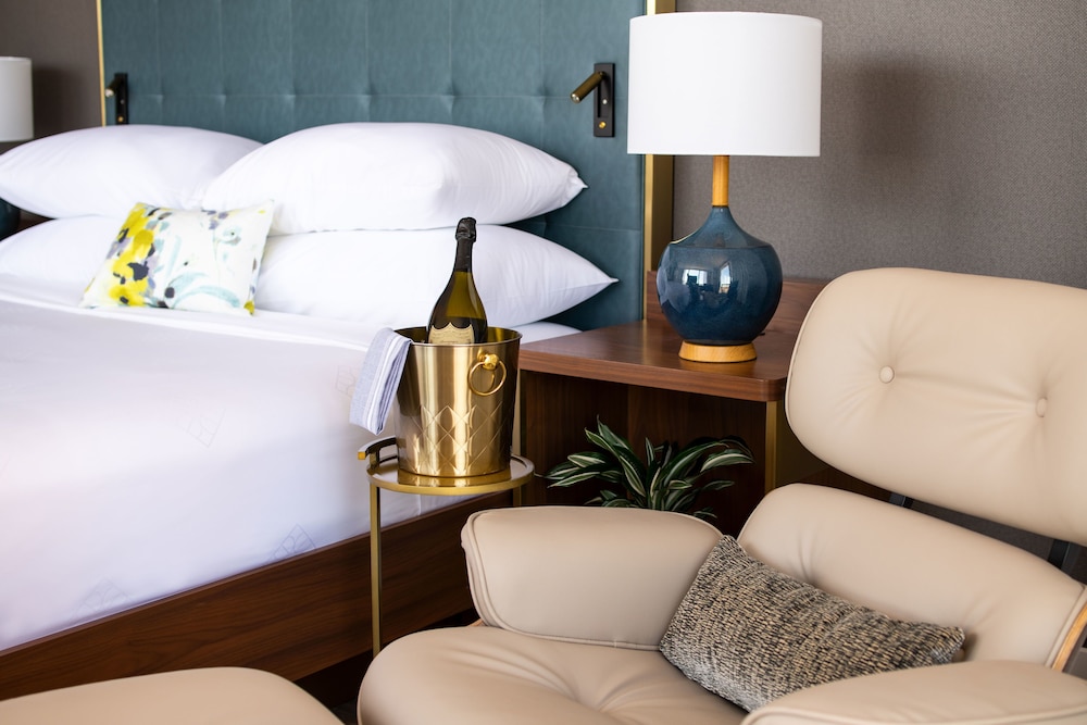 Le Meridien Essex Chicago 22/50
