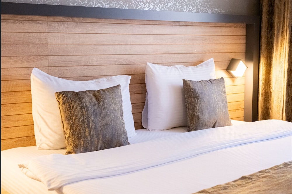 Cag Hotel 24/49