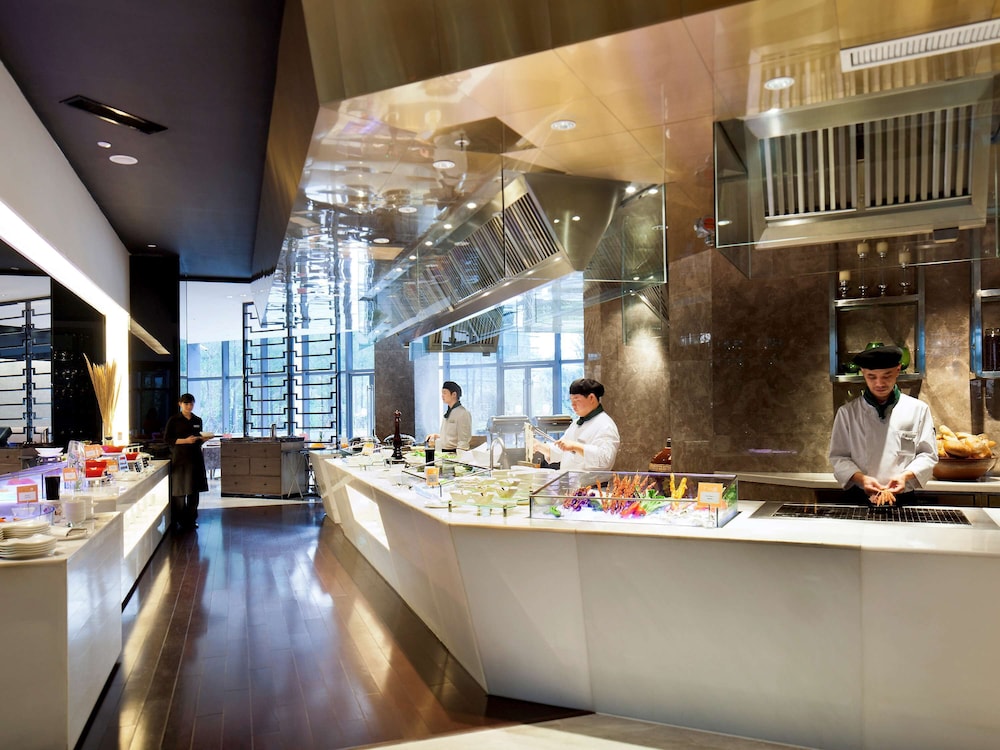 Novotel Nanjing East Suning 13/77