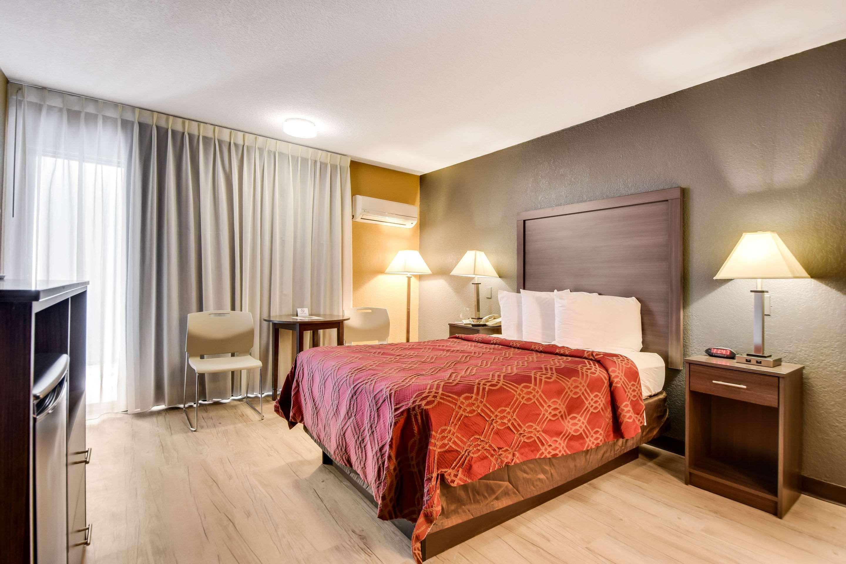 UPGRADE, DOUBLE BED