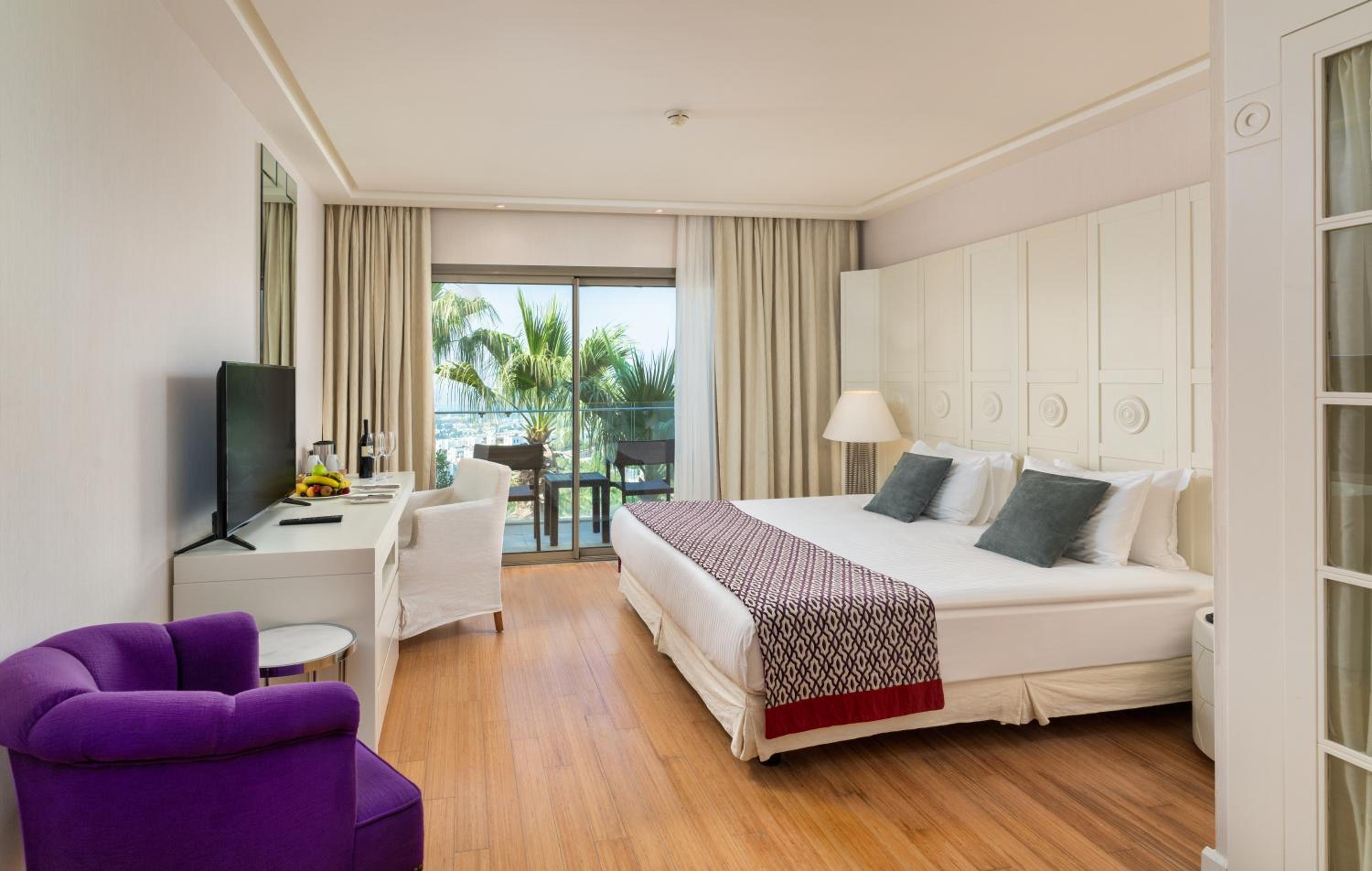 LUXURY SEA VIEW
