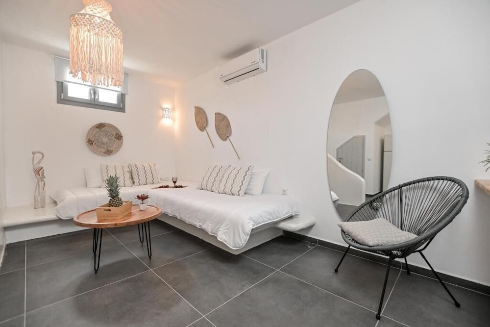 White Cocoon Exclusive villas 29/68