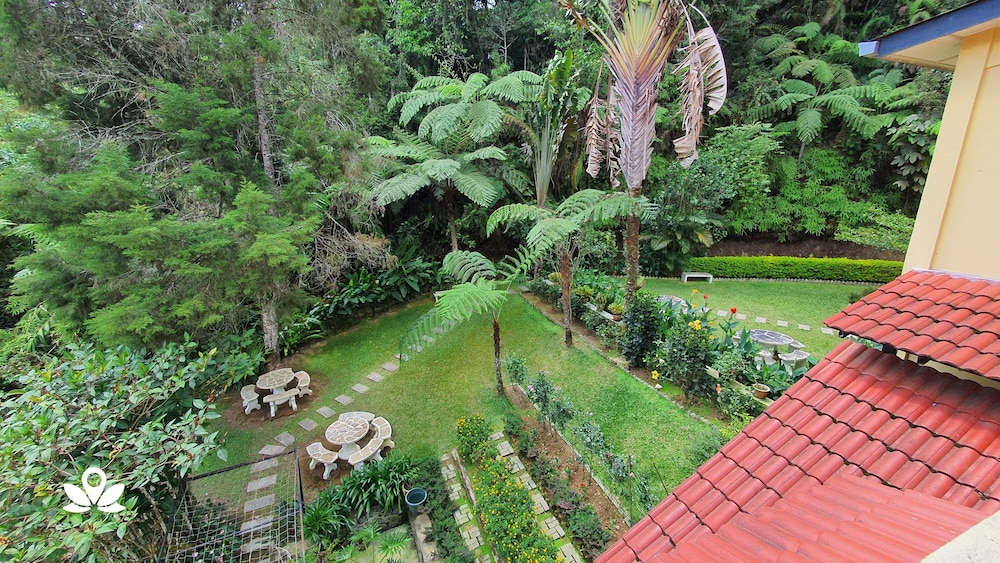 Highlanders Garden Guesthouse 55/62