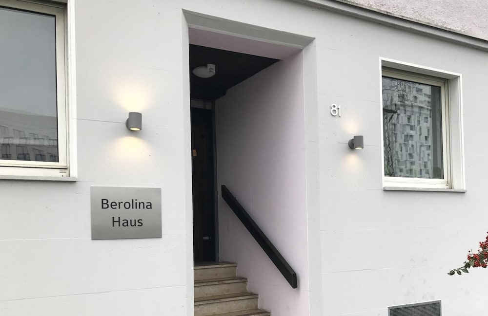 Berolina Haus GmbH 1/25