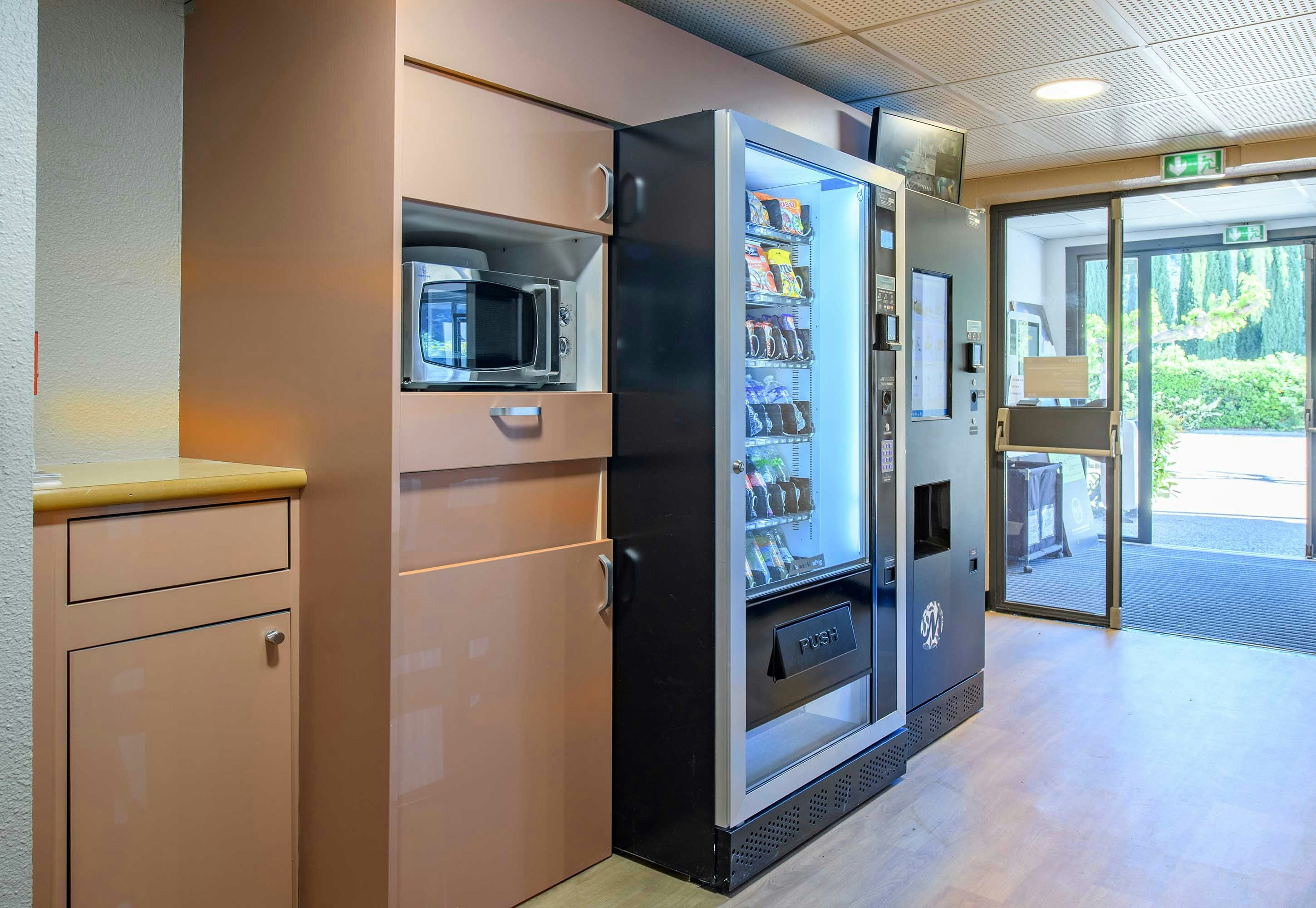 B&B Hotel Nimes Caissargues 8/19