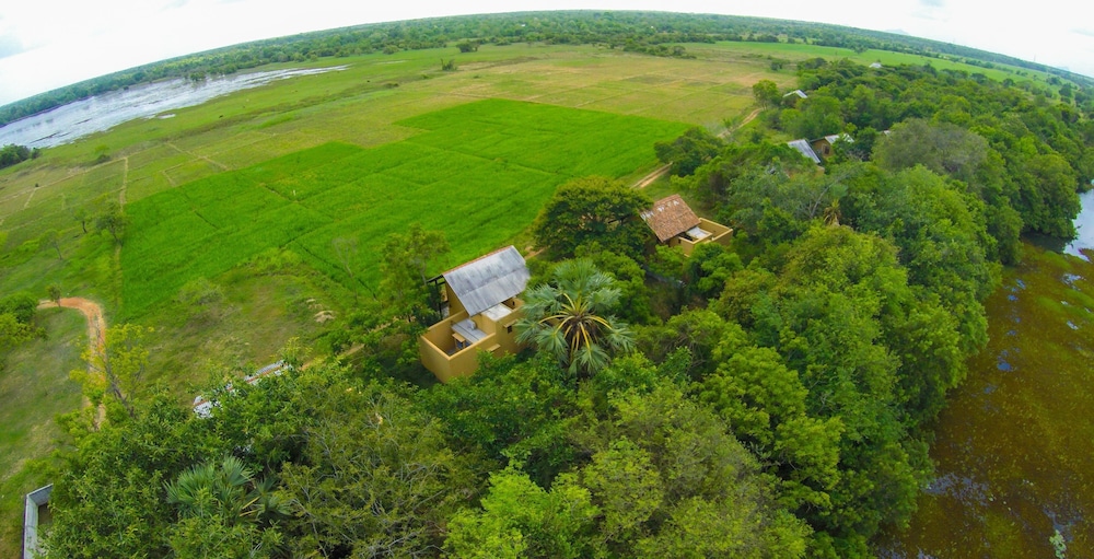 Mankada Resort 8/13