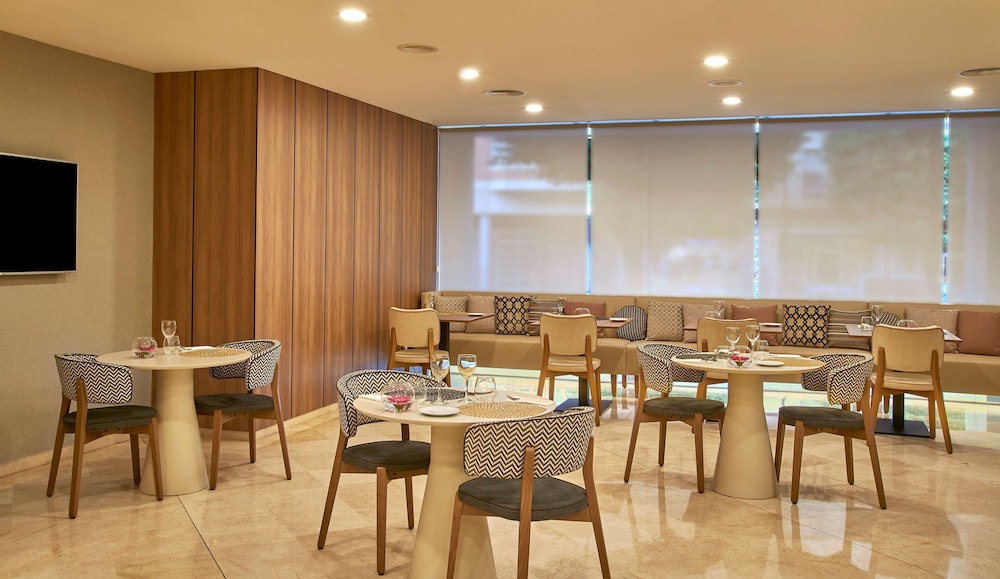 iStay by NH Ciudad de Valencia Hotel 35/49