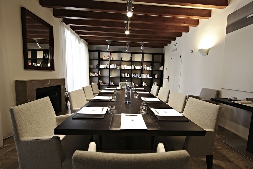 Petit Palace Hotel Tres 62/70