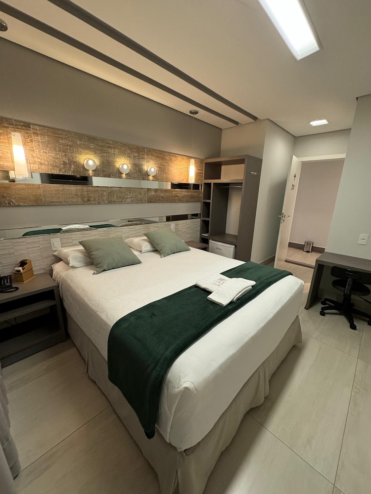Hotel Imperatriz Premium 12/38